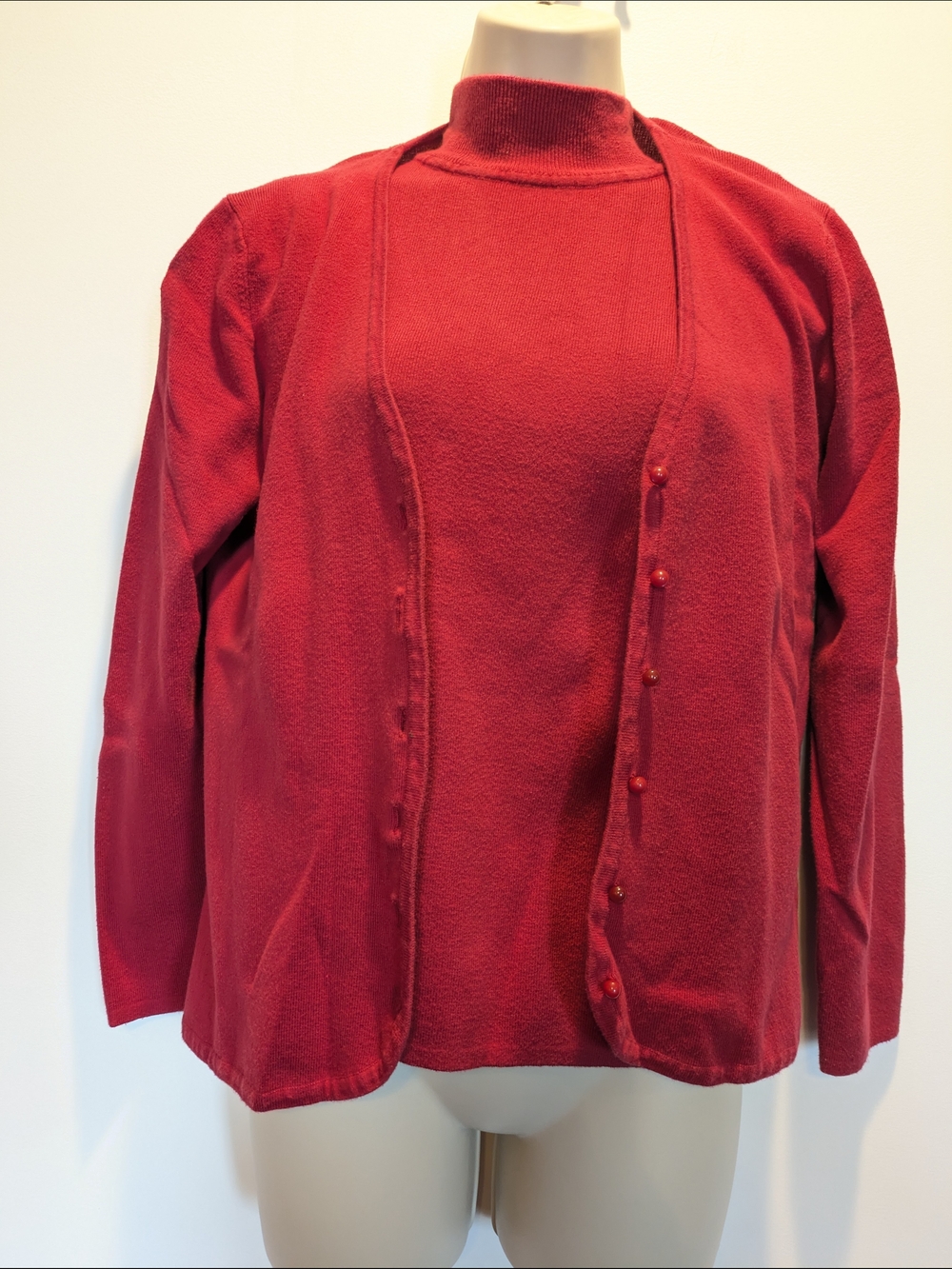 Mercer Street Studio Red Knit Cardigan And Mockneck Sleeveless Sweater Set - Med